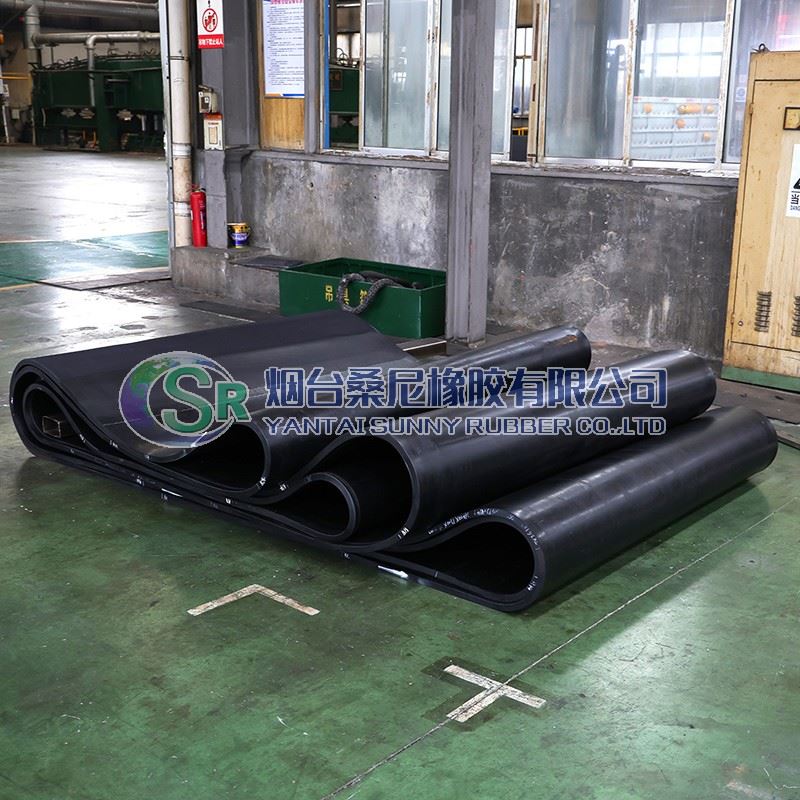 Banda transportoare din cauciuc EPDM premium Lățimea personalizată Grosime Curea de manipulare a materialelor industriale în vrac